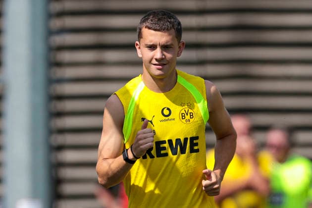 05.08.2026, Fussball, Training von Borussia Dortmund. Konstantinos Karetsas (Borussia Dortmund). Dortmund Trainingsgelände des BVB NRW Deutschland xRHR-FOTO DEx *** August 5, 2026, Soccer, Borussia Dortmund Training Session Konstantinos Karetsas Borussia Dortmund Dortmund BVB Training Facility NRW Germany xRHR PHOTO DEx Copyright: DennisxEwert RHR-FOTOx RHR-FOTO DE