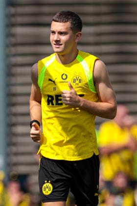 05.08.2026, Fussball, Training von Borussia Dortmund. Konstantinos Karetsas (Borussia Dortmund). Dortmund Trainingsgelände des BVB NRW Deutschland xRHR-FOTO DEx *** August 5, 2026, Soccer, Borussia Dortmund Training Session Konstantinos Karetsas Borussia Dortmund Dortmund BVB Training Facility NRW Germany xRHR PHOTO DEx Copyright: DennisxEwert RHR-FOTOx RHR-FOTO DE