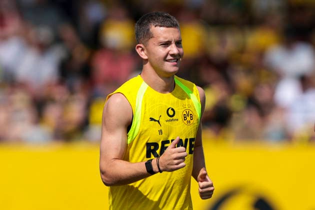 05.08.2026, Fussball, Training von Borussia Dortmund. Konstantinos Karetsas (Borussia Dortmund). Dortmund Trainingsgelände des BVB NRW Deutschland xRHR-FOTO DEx *** August 5, 2026, Soccer, Borussia Dortmund Training Session Konstantinos Karetsas Borussia Dortmund Dortmund BVB Training Facility NRW Germany xRHR PHOTO DEx Copyright: DennisxEwert RHR-FOTOx RHR-FOTO DE