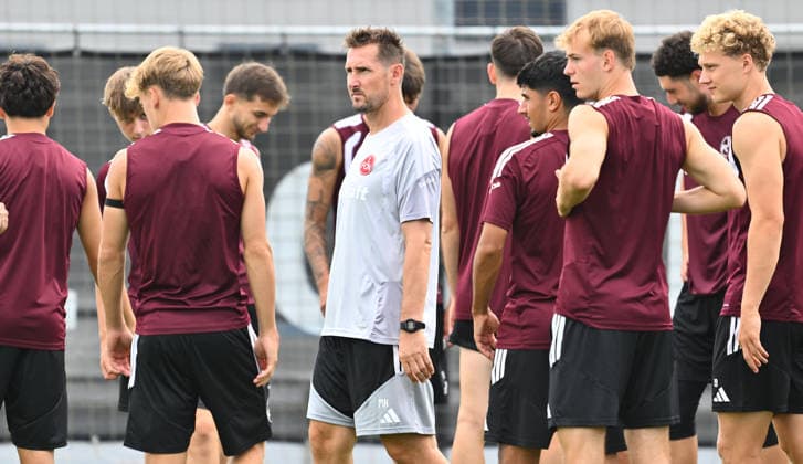 05.08.2026 - Fussball - 2. Fussball - Bundesliga - Saison 2026 2027 - 1. FC Nürnberg Nuernberg FCN ( Club ) - Training - Sportfoto Zink - xwoxzix - Miroslav Miro Klose ( Trainer 1. FC Nürnberg FCN ) bei Mannschaft Team *** August 5, 2026 Soccer 2 Bundesliga 2026–2027 Season 1 FC Nürnberg Nuremberg FCN Club Training Sports Photo Zink xwoxzix Miroslav Miro Klose Coach 1 FC Nürnberg FCN with the Team