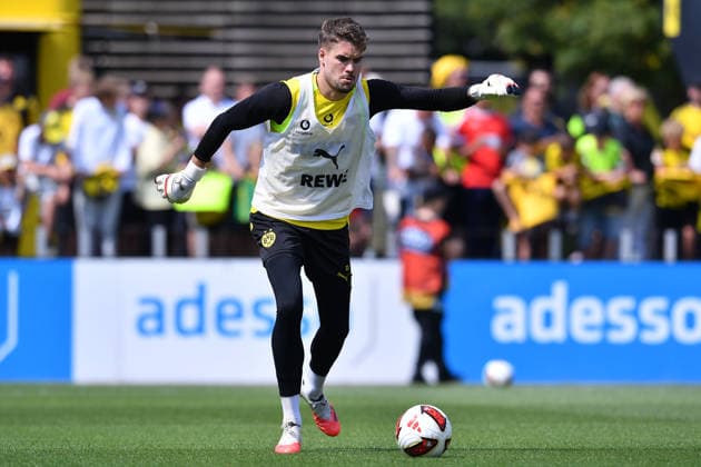 Fußball 1. Bundesliga Training Borussia Dortmund am 05.08.2026 auf dem Trainingsgelände Hohenbuschei in Dortmund Alexander Meyer ( Dortmund ) *** Soccer: Bundesliga 1 – Borussia Dortmund Training on August 5, 2026, at the Hohenbuschei Training Facility in Dortmund – Alexander Meyer, Dortmund xRx