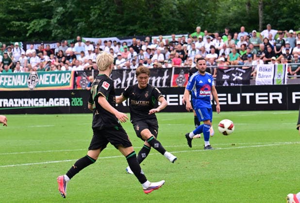 05.08.2026; Rottach-Egern; Fussball, Herren, Saison 2026 2027, Testspiel FC Rottach-Egern vs. Borussia Moenchengladbach Tor zum 0-7; Zento Uno (Gladbach, Mitte) zieht ab und trifft zum 0-7 DFL regulations prohibit any use of photographs as image sequences and or quasi-video. Stadion Am Birkenmoos Bayern Deutschland *** August 5, 2026, Rottach Egern Soccer, Men s, 2026–2027 season, Friendly Match: FC Rottach Egern vs. Borussia Mönchengladbach. Goal making it 0–7 for Gladbach; the midfielder takes a shot and scores, making it 0–7. DFL regulations prohibit any use of photographs as image sequences and or quasi-video. Am Birkenmoos Stadium, Bavaria, Germany