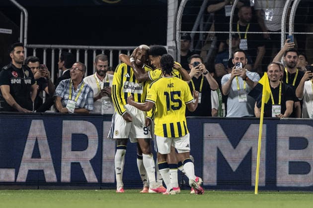 Fenerbahce v Sturm Graz - UEFA Champions League ISTANBUL, TURKIYE - AUGUST 5: Players of Fenerbahce celebrate after a goal during UEFA Champions League third qualifying round the first leg match between Fenerbahce and Sturm Graz at Chobani Stadium in Istanbul, Turkiye on August 5, 2026. Sebnem Coskun Anadolu Istanbul Turkey. Editorial use only. Please get in touch for any other usage.  Copyright: x2026xAnadoluxSebnemxCoskunx