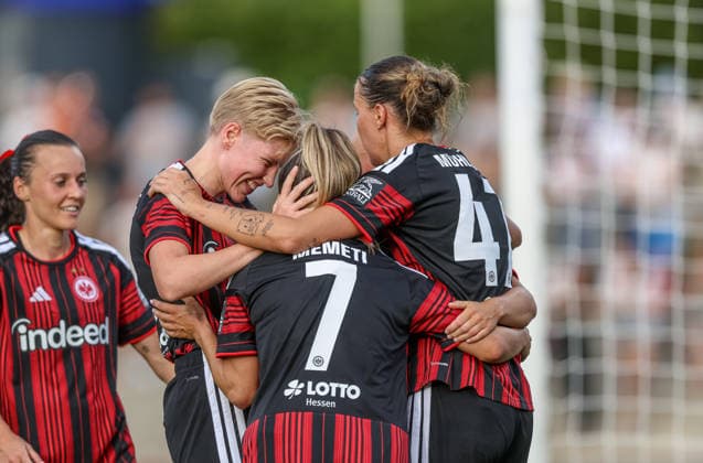 GER, Frankfurt, Eintracht Frankfurt vs AC Omonia Nikosia, UEFA Womens Champions League, Fussball, UEFA, Spielzeit 2026 2027, Stadion am Brentanobad, Qualifikation, Halbfinale im Bild: Ereleta Memeti (Eintracht Frankfurt Frauen 7) erzielt das Tor zum 3:0, Tor, Jubel und Freude, Emotionen, Larissa Mühlhaus (Eintracht Frankfurt Frauen 19), Paulina Krumbiegel (Eintracht Frankfurt Frauen 22) DFB DFL REGULATIONS PROHIBIT ANY USE OF PHOTOGRAPHS AS IMAGE SEQUENCES AND OR QUASI-VIDEO, 05.08.2026 *** GER, Frankfurt, Eintracht Frankfurt vs. AC Omonia Nicosia, UEFA Women s Champions League, Soccer, UEFA, 2026–2027 Season, Brentanobad Stadium, Qualifying Round, Semifinal: Ereleta Memeti of Eintracht Frankfurt Women’s Team 7 scores the goal to make it 3–0; goal, celebration, joy, emotions; Larissa Mühlhaus of Eintracht Frankfurt Women’s Team 19, Paulina Krumbiegel, Eintracht Frankfurt Women’s Team, No. 22. DFB and DFL regulations prohibit any use of photographs as image sequences and or quasi-video. May 8, 2026 Copyright: HMBxMedia HendrikxHamelau