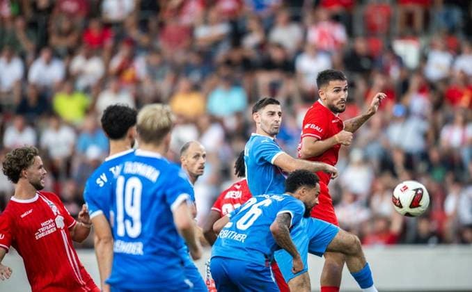 FUSSBALL REGIONALLIGA NORDOST - SAISON 2026-2027 - 3. SPIELTAG FC ROT WEISS ERFURT - SV TASMANIA BERLIN ** NUR FÜR REDAKTIONELLE ZWECKE ** EDITORIAL USE ONLY **<p>05 08 2026-Erfurt: Fussball Regionalliga Nordost 3. Spieltag Saison 2026-2027 Steigerwaldstadion FC Rot Weiss Erfurt - SV Tasmania Berlin im Foto: Sofiane Ikene 4 (FC Rot‘Weiß Erfurt) erzielt in dieser Szene den Treffer zum 4:0 für Erfurt ( Deutschland Thueringen Erfurt Copyright: SaschaxFromm *** SOCCER REGIONAL LEAGUE NORTHEAST 2026–2027 SEASON, MATCHDAY 3: FC ROT WEISS ERFURT VS. SV TASMANIA BERLIN ** FOR EDITORIAL USE ONLY ** EDITORIAL USE ONLY ** August 5, 2026 Erfurt Soccer Regional League Northeast Matchday 3, 2026–2027 Season, Steigerwaldstadion: FC Rot-Weiss Erfurt vs. SV Tasmania Berlin. Photo by Sofiane Ikene. 4 FC Rot’Weiss Erfurt scores the goal to make it 4–0 for Erfurt in this scene. Germany, Thuringia, Erfurt. Copyright SaschaxFromm Copyright: SaschaxFromm doc8714l368sg6im6s4p5u ,EDITORIAL USE ONLY