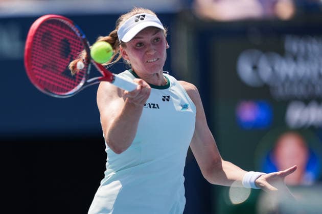 WTA, Tennis Damen Masters 1000 National Bank Open Toronto 2026 - Round of 64 - Day 5 Elena Rybakina of Kazakhstan plays a forehand during the Women™s Singles round of 64 match against Daria Kasatkina of Australia on day 5 of the WTA Masters 1000 National Bank Open at Sobeys Stadium on August 5, 2026, in Toronto, Canada. (Photo by Leonardo Ramirez Eyepix Group) Copyright: xLeonardoxRamirezx xEyepixxGroupx LR_04082026_08406