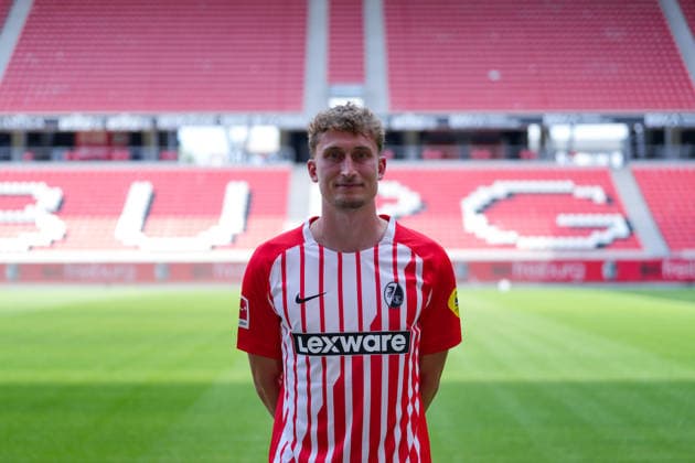 Patrick Osterhage (SC Freiburg, 06); SC Freiburg; 1.BL, Bundesliga, Porträttermin 2026 2027 Freiburg Europa-Park Stadion Baden-Wuerttemberg Deutschland *** Patrick Osterhage, SC Freiburg, June 6, SC Freiburg 1, Bundesliga, Profile Session 2026–2027, Freiburg, Europa-Park Stadium, Baden-Württemberg, Germany Copyright: AA_STEINSIEK.CH