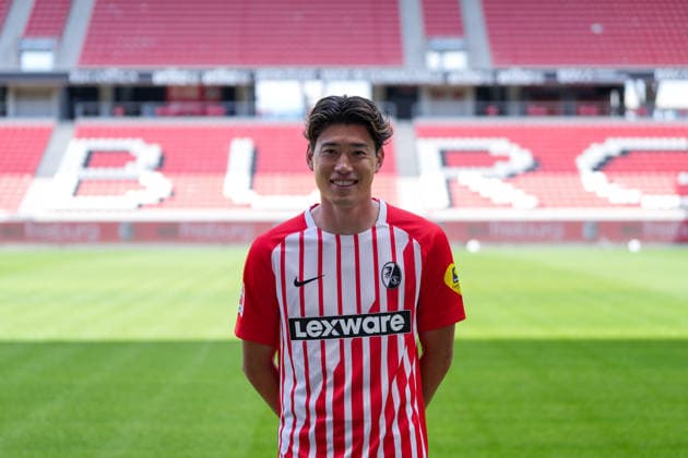 Yuito Suzuki (SC Freiburg, 14); SC Freiburg; 1.BL, Bundesliga, Porträttermin 2026 2027 Freiburg Europa-Park Stadion Baden-Wuerttemberg Deutschland *** Yuito Suzuki SC Freiburg, 14 SC Freiburg 1 BL, Bundesliga, Photo Shoot 2026 2027 Freiburg Europa-Park Stadium Baden-Württemberg Germany Copyright: AA_STEINSIEK.CH