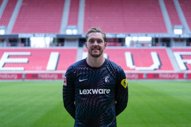 Florian Müller Florian Mueller (SC Freiburg, 21); SC Freiburg; 1.BL, Bundesliga, Porträttermin 2026 2027 Freiburg Europa-Park Stadion Baden-Wuerttemberg Deutschland *** Florian Müller Florian Mueller SC Freiburg, 21 SC Freiburg 1 BL, Bundesliga, Photo Shoot 2026 2027 Freiburg Europa-Park Stadium Baden-Württemberg Germany Copyright: AA_STEINSIEK.CH