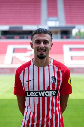 Berkay Yilmaz (SC Freiburg, 27); SC Freiburg; 1.BL, Bundesliga, Porträttermin 2026 2027 Freiburg Europa-Park Stadion Baden-Wuerttemberg Deutschland *** Berkay Yilmaz SC Freiburg, 27 SC Freiburg 1 Bundesliga, Profile 2026 2027 Freiburg Europa-Park Stadium Baden-Württemberg Germany Copyright: AA_STEINSIEK.CH
