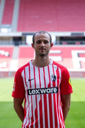 Max Rosenfelder (SC Freiburg, 37); SC Freiburg; 1.BL, Bundesliga, Porträttermin 2026 2027 Freiburg Europa-Park Stadion Baden-Wuerttemberg Deutschland *** Max Rosenfelder, SC Freiburg, 37, SC Freiburg 1, Bundesliga, Photo Shoot 2026–2027, Freiburg, Europa-Park Stadium, Baden-Württemberg, Germany Copyright: AA_STEINSIEK.CH