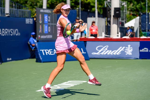 August 5, 2026, Toronto, Ontario, Canada: MIRRA ANDREEVA returns the ball during her second-round match against Karolina Pliskova of the Czech Republic at the National Bank Open, part of the Hologic WTA, Tennis Damen Tour, at Sobeys Stadium. Toronto Canada - ZUMAr228 20260805_znp_r228_023 Copyright: xVasiliyxRyabykhx