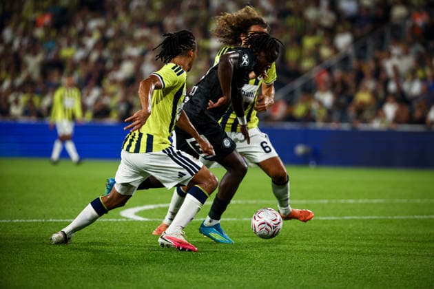 Fenerbahce vs Sturm Graz UEFA Champions League Qualification 3rd Round 1st leg Sturm Graz player vies for the ball. Fenerbahce and Sturm Graz faced each other at UEFA Champions League Qualification 3rd Round 1st leg. The match took place in Chobani Fenerbahce Sukru Saracoglu Stadium on August 5th, 2026. Istanbul Istanbul Turkey Copyright: xBurakxBasturkx