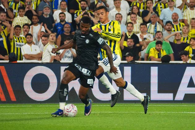 ISTANBUL, TURKEY - AUGUST 5: Mason Greenwood of Fenerbahce SK and Jeyland Mitchell of Sturm Graz during the UEFA Champions League 2026 27 third qualifying round first leg match between Fenerbahce SK and Sturm Graz at Fenerbahce Sükrü Saracoglu Spor Kompleksi on August 5, 2026 in Istanbul, Turkey. Istanbul Turkey Copyright: xSeskimphotox FBahce-SturmGraz-050826 (134)