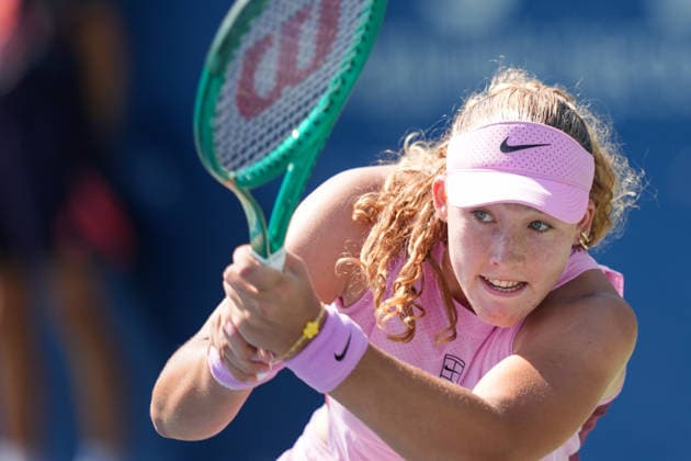 WTA, Tennis Damen Masters 1000 National Bank Open Toronto 2026 - Round of 64 - Day 5 Mirra AndrÃ yeva of Russia plays a backhand during the Women™s Singles round of 64 match against Karolina PliÅ¡kova of Czech Republic on day 5 of the WTA Masters 1000 National Bank Open at Sobeys Stadium on August 5, 2026, in Toronto, Canada. (Photo by Leonardo Ramirez Eyepix Group) Copyright: xLeonardoxRamirezx xEyepixxGroupx LR_04082026_08543