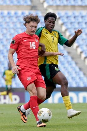 CONCACAF U-20 Championship - Canada vs Jamaica Sergei Kozlovskiy (L) of Canada vies for the ball with Jahmarie Nolan (R) of Jamaica during a CONCACAF U-20 Championship match between Canada and Jamaica at Cuauhtemoc Stadium in Puebla, Mexico, 05 August 2026. Puebla Mexico  Copyright: xHildaxRiosx