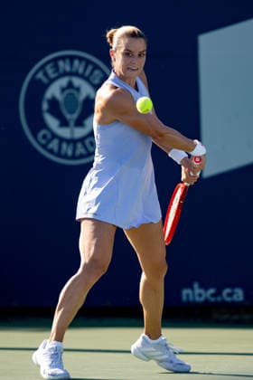 TORONTO, ON - AUGUST 05: Maria Sakkari of Greece returns a shot during her match at the WTA, Tennis Damen National Bank Open tournament on August 5, 2026 at Sobeys Stadium in Toronto, ON, Canada (Photo by Julian Avram Icon Sportswire) TENNIS: AUG 05 National Bank Open EDITORIAL USE ONLY Icon2608050180