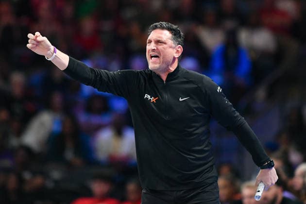 COLLEGE PARK, GA - AUGUST 05: Phoenix head coach Nate Tibbetts reacts during the WNBA, Basketball Damen, USA game between the Phoenix Mercury and the Atlanta Dream on August 5th, 2026 at the Gateway Center in College Park, GA. (Photo by Rich von Biberstein Icon Sportswire) WNBA: AUG 05 Phoenix Mercury at Atlanta Dream EDITORIAL USE ONLY Icon260805011