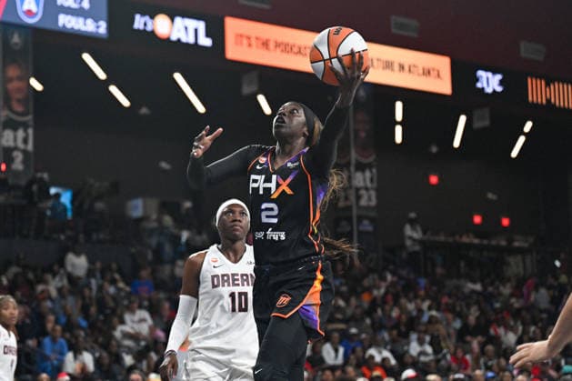 COLLEGE PARK, GA - AUGUST 05: Phoenix guard Kahleah Copper (2) drives to the basket during the WNBA, Basketball Damen, USA game between the Phoenix Mercury and the Atlanta Dream on August 5th, 2026 at the Gateway Center in College Park, GA. (Photo by Rich von Biberstein Icon Sportswire) WNBA: AUG 05 Phoenix Mercury at Atlanta Dream EDITORIAL USE ONLY Icon260805035
