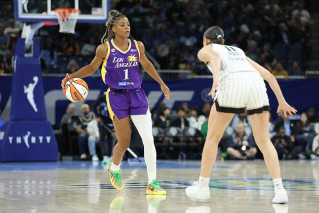 CHICAGO, USA - August 5: Monique Akoa Makani (1 Los Angeles Sparks) dribbles during the WNBA, Basketball Damen, USA game between the Chicago Sky and Los Angeles Sparks at Wintrust Arena on Monday, August 5 in Chicago, USA  Copyright: xShainaxBenhiyoun SPPx Sportspressphoto_SPR201266
