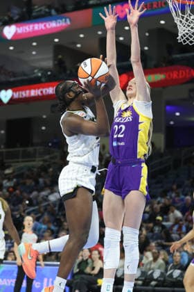 CHICAGO, USA - August 5: Aicha Coulibaly (35 Chicago Sky) is fouled by Cameron Brink (22 Los Angeles Sparks) during the WNBA, Basketball Damen, USA game between the Chicago Sky and Los Angeles Sparks at Wintrust Arena on Monday, August 5 in Chicago, USA  Copyright: xShainaxBenhiyoun SPPx Sportspressphoto_SPR201424