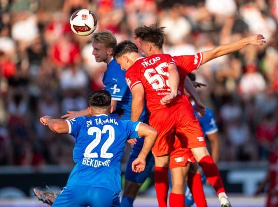 FUSSBALL REGIONALLIGA NORDOST - SAISON 2026-2027 - 3. SPIELTAG FC ROT WEISS ERFURT - SV TASMANIA BERLIN ** NUR FÜR REDAKTIONELLE ZWECKE ** EDITORIAL USE ONLY **<p>05 08 2026-Erfurt: Fussball Regionalliga Nordost 3. Spieltag Saison 2026-2027 Steigerwaldstadion FC Rot Weiss Erfurt - SV Tasmania Berlin im Foto: Lucas Falcao 55 (Rot-Weiß Erfurt) ( Deutschland Thueringen Erfurt Copyright: SaschaxFromm *** SOCCER REGIONAL LEAGUE NORTHEAST 2026–2027 SEASON, MATCHDAY 3: FC ROT WEISS ERFURT vs. SV TASMANIA BERLIN ** FOR EDITORIAL PURPOSES ONLY ** EDITORIAL USE ONLY ** p 05 08 2026 Erfurt Soccer Regional League Northeast Matchday 3, 2026–2027 Season, Steigerwaldstadion, FC Rot Weiss Erfurt vs. SV Tasmania Berlin. Pictured: Lucas Falcao, 55, Rot Weiss Erfurt, Germany, Thuringia, Erfurt. Copyright SaschaxFromm Copyright: SaschaxFromm doc871c5wzugep1dkd04pbm ,EDITORIAL USE ONLY