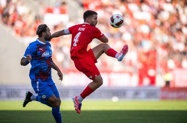 FUSSBALL REGIONALLIGA NORDOST - SAISON 2026-2027 - 3. SPIELTAG FC ROT WEISS ERFURT - SV TASMANIA BERLIN ** NUR FÜR REDAKTIONELLE ZWECKE ** EDITORIAL USE ONLY **<p>05 08 2026-Erfurt: Fussball Regionalliga Nordost 3. Spieltag Saison 2026-2027 Steigerwaldstadion FC Rot Weiss Erfurt - SV Tasmania Berlin im Foto: Sofiane Ikene 4 (FC Rot‘Weiß Erfurt) im Zweikampf mit Abdulkadir Beyazit 11 (SV Tasmania Berlin) ( Deutschland Thueringen Erfurt Copyright: SaschaxFromm *** SOCCER REGIONAL LEAGUE NORTHEAST 2026–2027 SEASON, MATCHDAY 3: FC ROT WEISS ERFURT VS. SV TASMANIA BERLIN ** FOR EDITORIAL USE ONLY ** EDITORIAL USE ONLY ** p 05 08 2026 Erfurt Soccer Regional League Northeast Matchday 3, 2026–2027 Season, Steigerwaldstadion: FC Rot-Weiss Erfurt vs. SV Tasmania Berlin. Pictured: Sofiane Ikene 4, FC Rot’Weiss Erfurt in a tackle with Abdulkadir Beyazit 11 SV Tasmania Berlin Germany Thuringia Erfurt Copyright SaschaxFromm Copyright: SaschaxFromm doc871ccek8o7d5bfsrug7 ,EDITORIAL USE ONLY