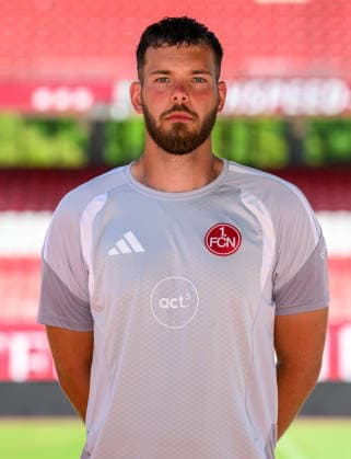 04.08.2026 - 1. FC Nürnberg FCN ( Club Clubfrauen ) - 1. Frauen Fussball Bundesliga BL - Saison 2026 2027 - Fototermin Porträttermin Vorstellung Präsentation Pressetermin - - xwoxzix - Einzelbild Einzelfoto Portrait Porträt Kopfbild - Melwin Wulff ( Torwart-Trainer 1. FC Nürnberg FCN ) *** August 4, 2026 1 FC Nürnberg FCN Club Women s Team 1 Women s Soccer Bundesliga (BL) 2026–2027 Season Photo Shoot Portrait Session Introduction Presentation Press Conference xwoxzix Single Image Individual Photo Portrait Headshot Melwin Wulff Goalkeeper Coach 1 FC Nuremberg FCN