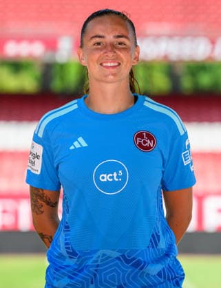 04.08.2026 - 1. FC Nürnberg FCN ( Club Clubfrauen ) - 1. Frauen Fussball Bundesliga BL - Saison 2026 2027 - Fototermin Porträttermin Vorstellung Präsentation Pressetermin - - xwoxzix - Einzelbild Einzelfoto Portrait Porträt Kopfbild - Lourdes Carmen Romero Grzondziel (1, 1. FC Nürnberg FCN ) *** August 4, 2026 1 FC Nürnberg FCN Club Women s Team Women s Soccer Bundesliga (BL) 2026–2027 Season Photo Shoot Portrait Session Introduction Presentation Press Event xwoxzix Single Image Individual Photo Portrait Headshot Lourdes Carmen Romero GrzGoal 1, 1 FC Nuremberg FCN