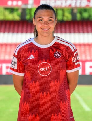 04.08.2026 - 1. FC Nürnberg FCN ( Club Clubfrauen ) - 1. Frauen Fussball Bundesliga BL - Saison 2026 2027 - Fototermin Porträttermin Vorstellung Präsentation Pressetermin - - xwoxzix - Einzelbild Einzelfoto Portrait Porträt Kopfbild - Clara Fröhlich Froehlich (5, 1. FC Nürnberg FCN ) *** August 4, 2026 1 FC Nürnberg FCN Club Women s Team Women s Soccer Bundesliga (BL) 2026–2027 Season Photo Shoot Portrait Session Introduction Presentation Press Conference xwoxzix Single Image Individual Photo Portrait Headshot Clara Fröhlich Froehlich 5, 1 FC Nuremberg FCN