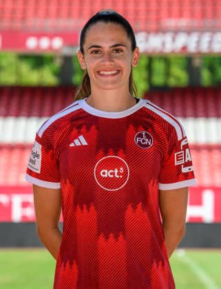 04.08.2026 - 1. FC Nürnberg FCN ( Club Clubfrauen ) - 1. Frauen Fussball Bundesliga BL - Saison 2026 2027 - Fototermin Porträttermin Vorstellung Präsentation Pressetermin - - xwoxzix - Einzelbild Einzelfoto Portrait Porträt Kopfbild - Marie Bleil (17, 1. FC Nürnberg FCN ) *** August 4, 2026 1 FC Nuremberg FCN Club Women s Team 1 Women s Soccer Bundesliga (BL) 2026–2027 Season Photo Shoot Portrait Session Introduction Presentation Press Event xwoxzix Single Image Individual Photo Portrait Headshot Marie Bleil 17, 1 FC Nuremberg FCN