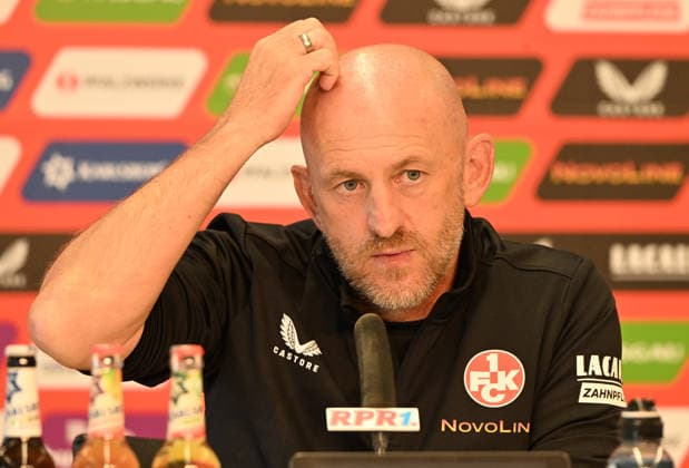 Football, 2nd Bundesliga, 1. FC Kaiserslautern, press conference