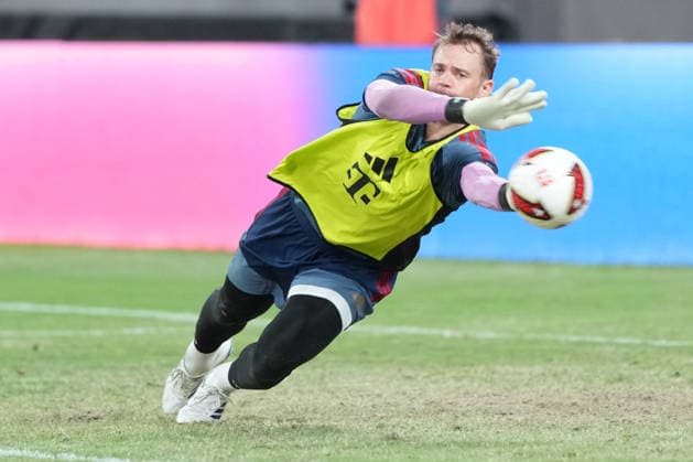 Football, Bundesliga, FC Bayern Munich, tour of Asia, training in Hong Kong