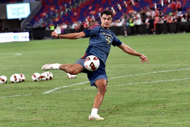 (260806) -- HONG KONG, Aug. 6, 2026 -- Aleksandar Pavlovic of Bayern Munich attends a training session ahead of a pre-season friendly football match between Bayern Munich and Aston Villa in Hong Kong, south China, Aug. 6, 2026. ) (SP)CHINA-HONG KONG-FOOTBALL-PRE-SEASON FRIENDLY-BAYERN MUNICH-TRAINING (CN) LoxPingxFai 