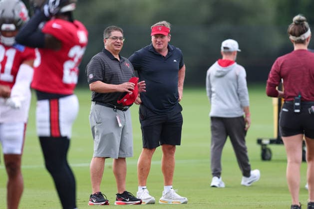 August 6, 2026: Former Buccaneers head coach Jon Gruden during training camp at AdventHeath Training Center in Tampa, FL. Taylor McFee CSM Tampa USA - ZUMAc04_ 20260806_zma_c04_003 Copyright: xTaylorxMcfeex
