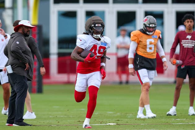 August 6, 2026: Tampa Bay Buccaneers running back Kadarius Calloway (49) during training camp at AdventHeath Training Center in Tampa, FL. Taylor McFee CSM NFL, American Football Herren, USA 2026: Tampa Bay Buccaneers Training Camp AUG 31  - ZUMAc04_ 20260806_zma_c04_025 Copyright: xTaylorxMcfeex