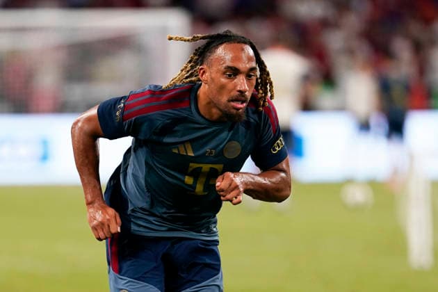 HONGKONG-SOCCER FOOTBALL-FEST Sacha Boey of FC Bayern Munich during open training at Kai Tan Stadium during the Audi Football Summit 2026 in Hong Kong, August 6, 2026. NEXPHER Vernon Yuen HONG KONG