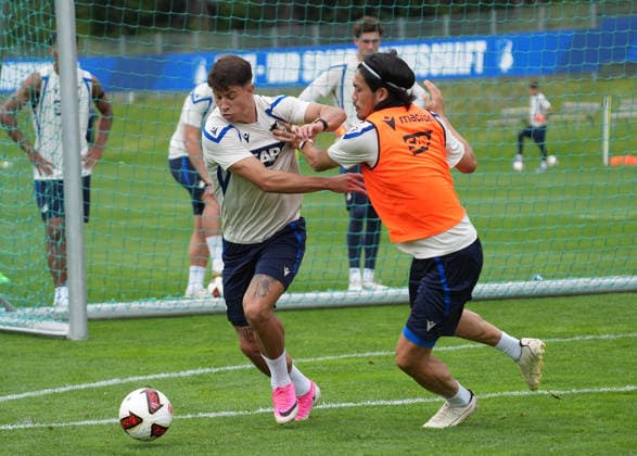 06.08.2026, Stadion Seefeld, Seefeld, Trainingslager TSG Hoffenheim in Seefeld 2026 , Adam Hlozek (Hoffenheim), Koki Machida (Hoffenheim) (Photo by Hasan Bratic DeFodi Images) - *** August 6, 2026, Seefeld Stadium, Seefeld, TSG Hoffenheim Training Camp in Seefeld 2026, Adam Hlozek (Hoffenheim), Koki Machida (Hoffenheim). Photo by Hasan Bratic, DeFodi Images