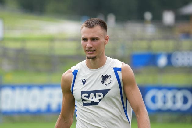 06.08.2026, Stadion Seefeld, Seefeld, Trainingslager TSG Hoffenheim in Seefeld 2026 , Tim Lemperle (Hoffenheim) (Photo by Hasan Bratic DeFodi Images) - *** August 6, 2026, Seefeld Stadium, Seefeld, TSG Hoffenheim Training Camp in Seefeld 2026, Tim Lemperle Hoffenheim Photo by Hasan Bratic DeFodi Images