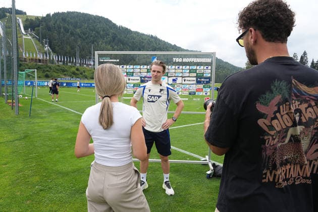 06.08.2026, Stadion Seefeld, Seefeld, Trainingslager TSG Hoffenheim in Seefeld 2026 , Patrick Wimmer (Hoffenheim) im Interview. (Photo by Hasan Bratic DeFodi Images) - *** August 6, 2026, Seefeld Stadium, Seefeld, TSG Hoffenheim s 2026 Training Camp in Seefeld, Interview with Patrick Wimmer of Hoffenheim. Photo by Hasan Bratic, DeFodi Images