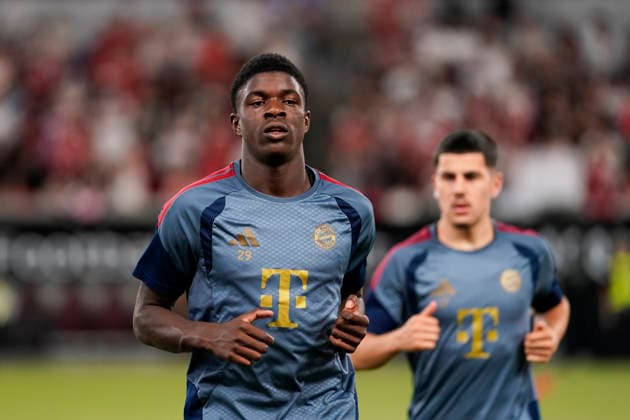 HONGKONG-SOCCER FOOTBALL-FEST Bara Sapoko Ndiaye of FC Bayern Munich signing for fans during open training at Kai Tan Stadium during the Audi Football Summit 2026 in Hong Kong, August 6, 2026. NEXPHER Vernon Yuen HONG KONG
