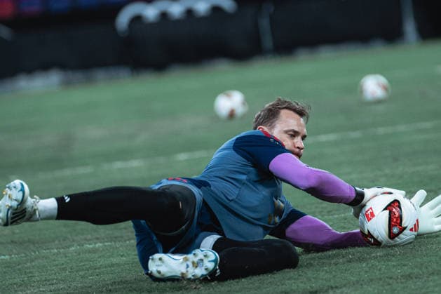 August 6, 2026, Hong Kong, China: MANUEL NEUER of FC Bayern Munich in action during Audi Football Summit 2026 FC Bayern Munich open training at Kai Tak Stadium in Hong Kong on August 6, 2026. Audi Football Summit 2026 FC Bayern Munich Open Training  - ZUMAn333 20260806_znp_n333_076 Copyright: xKaxLokxNgx