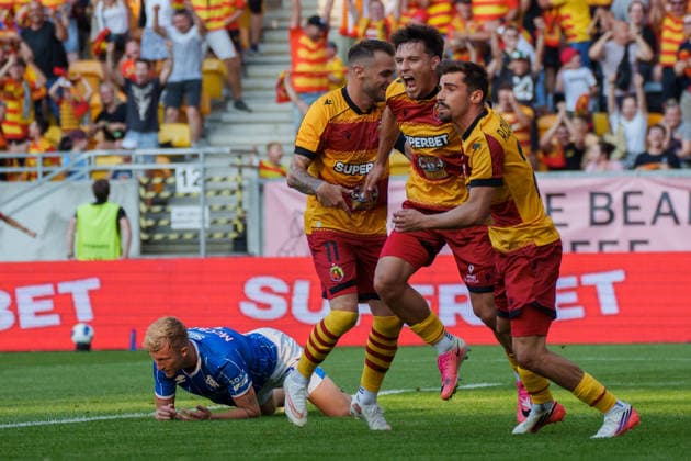 Kajetan Szmyt, Rodrigo Conceicao and Jesus Imaz seen during UEFA Europa League 26 27 3rd qualifying round 1st leg match between teams of Jagiellonia Bialystok and Rangers F.C. (Lukasz Germaniuk Ball Raw Images) Bialystok Chorten Arena Poland Copyright: xLukaszxGermaniukx 260806WSZ-28