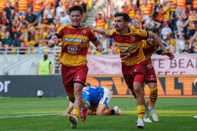 Kajetan Szmyt and Rodrigo Conceicao seen during UEFA Europa League 26 27 3rd qualifying round 1st leg match between teams of Jagiellonia Bialystok and Rangers F.C. (Lukasz Germaniuk Ball Raw Images) Bialystok Chorten Arena Poland Copyright: xLukaszxGermaniukx 260806WSZ-34