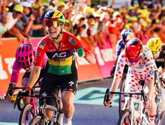 Sport Bilder des Tages TOUR DE FRANCE FEMME 6 ETAPE PHOTOPQR LE DAUPHINE Fabrice HEBRARD ; Tournon-sur-Rhône ; 06 08 2026 ; Tournon-Sur-Rhône Ardèche Le 06 Aout 2026 CYCLISME Kim Le Court Pienaar remporte la sixième étape du tour de France Femme à l arriver à Tournon-Sur-Rhône aujourd hui. Photo Fabrice Hebrard le Dauphiné Libéré Women s Tour de France on aug 6th 2026 Tournon-sur-Rhône Ardèche Rhône-Alpes France  Copyright: xPHOTOPQR LExDAUPHINE MAXPPPxFabricexHEBRARDx 20260806JDL2313 20260806JDL2313