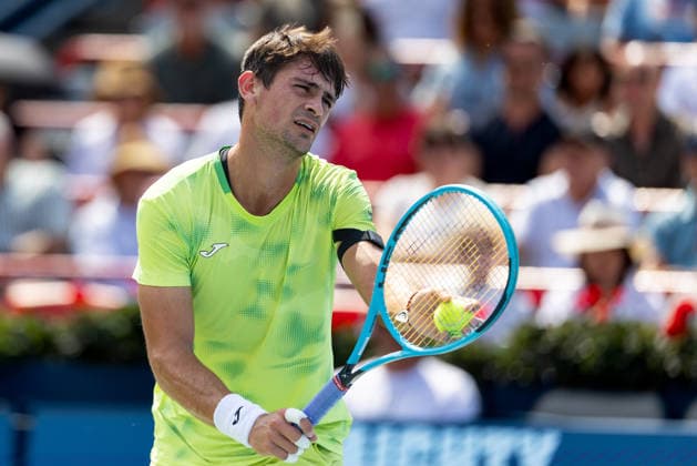 August 6, 2026, Montreal, Quebec, Canada: MARIANO NAVONE from Argentina serving in match against Arthur Fils (18) from France in third round at Canadian Open at IGA stadium in Montreal, Quebec, Canada on 2026-08-06 TENNIS: Canadian Open Montreal 2026  - ZUMAl189 20260806_zsp_l189_005 Copyright: xYannickxLegarex