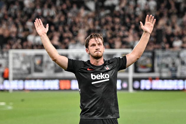 Hradec Kralove v Besiktas - UEFA Europa League HRADEC KRALOVE, CZECH REPUBLIC - AUGUST 6: Semih Kilicsoy (C) of Besiktas celebrates with his teammates after match the UEFA Europa League third qualifying round match between FC Hracek Kralove and Besiktas JK at FINEP Arena in Hradec Kralove, Czech Republic on August 6, 2026. Lukas Kabon Anadolu Hradec Kralove Czech Republic. Editorial use only. Please get in touch for any other usage.  Copyright: x2026xAnadoluxLukasxKabonx