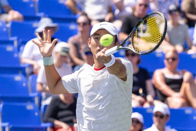 August 6, 2026, Montreal, Quebec, Canada: JUNCHENG SHANG from China forehand in match against Luciano Darderi (19) from Italia in third round at Canadian Open at IGA stadium in Montreal, Quebec, Canada on 2026-08-06 Montreal Canada - ZUMAl189 20260806_zsp_l189_009 Copyright: xYannickxLegarex