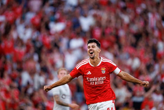 Tomas Araujo seen celebrating after scoring goal during UEFA Europa League qualifying game between teams of SL Benfica and Heart of Midlothian FC (Maciej Rogowski Ball Raw Images PT) Lisbon Estadio Da Luz Portugal Copyright: xMaciejxRogowskix maciejrogowski_benfica_hearts_2627-12