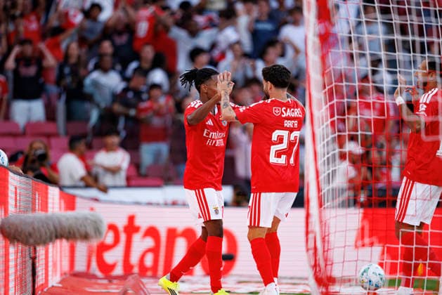 Players of Benfica seen celebrating after goal from Rafa Silva during UEFA Europa League qualifying game between teams of SL Benfica and Heart of Midlothian FC (Maciej Rogowski Ball Raw Images PT) Lisbon Estadio Da Luz Portugal Copyright: xMaciejxRogowskix maciejrogowski_benfica_hearts_2627-2